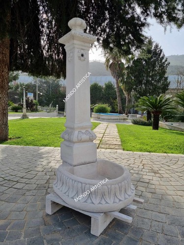 Fontana colonnina colonna - fontana, a